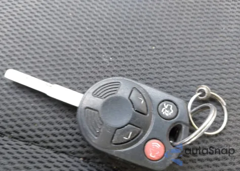 2014 Ford Focus Se z USA, uszkodzony, nr VIN 1FADP3K24EL388133